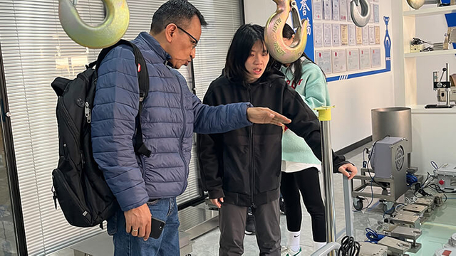 Our Journey with Customers (16)